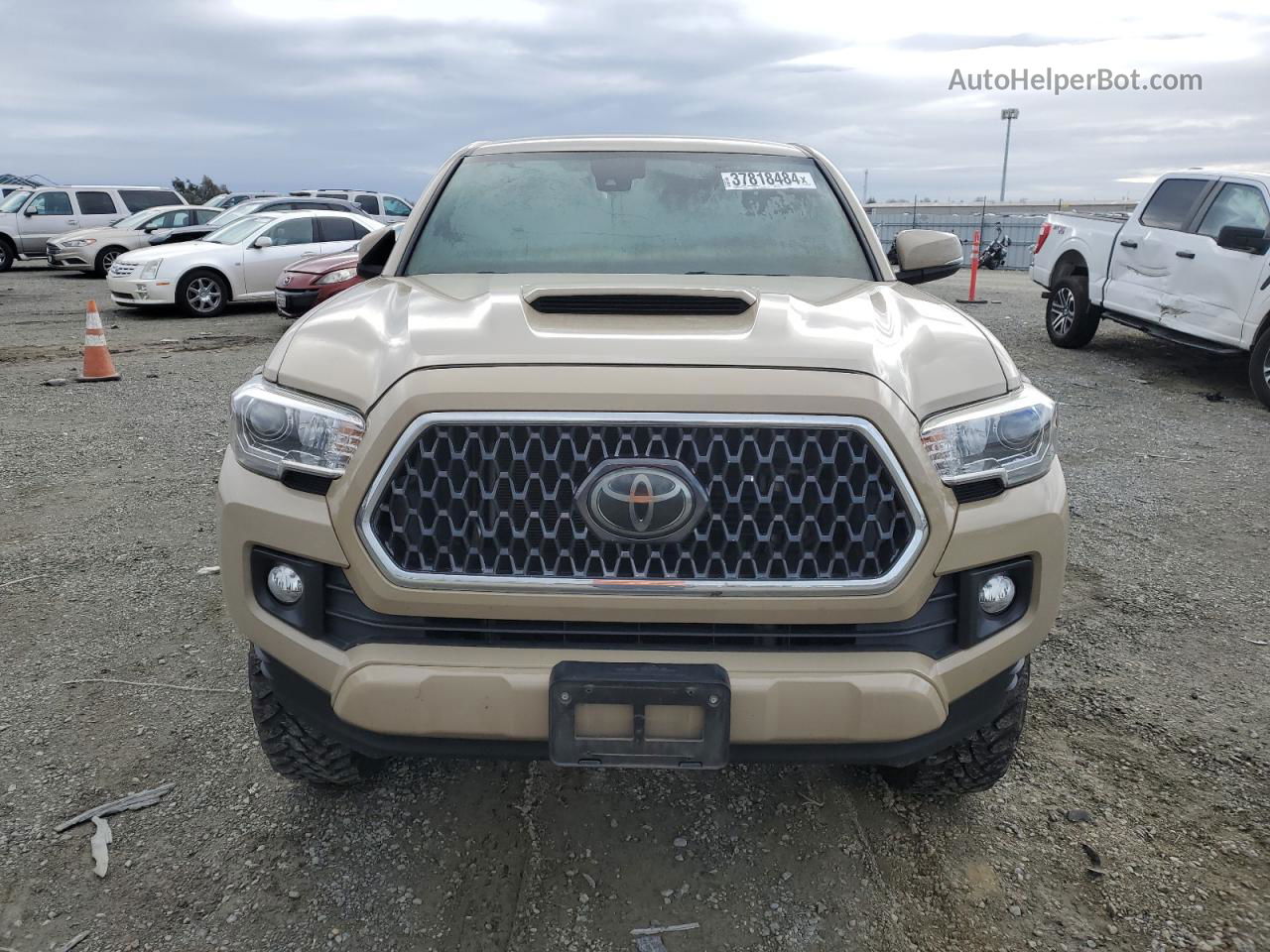 2019 Toyota Tacoma Double Cab Tan vin: 3TMBZ5DN8KM017470