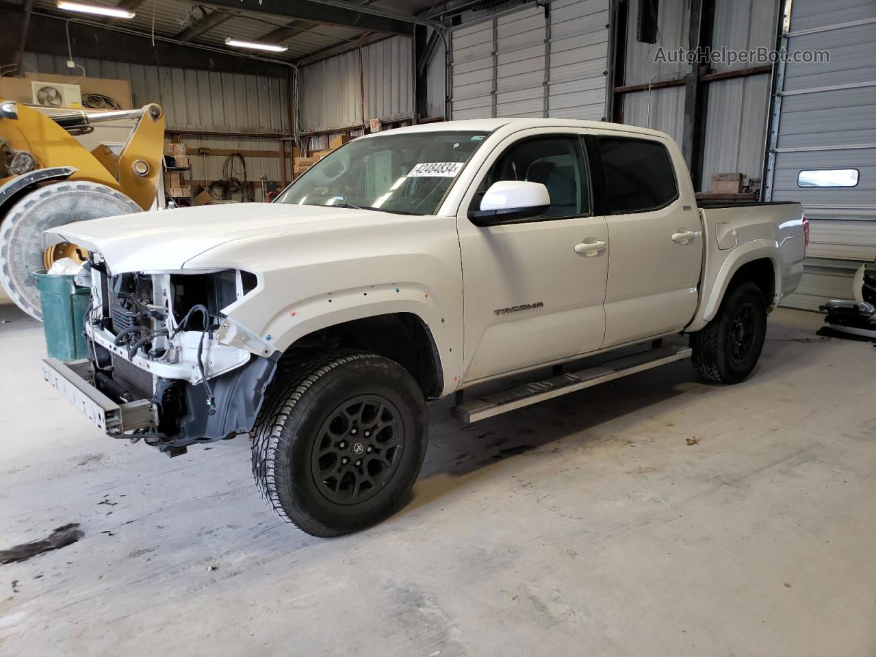 2017 Toyota Tacoma Double Cab Белый vin: 3TMCZ5AN0HM078278