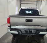 2017 Toyota Tacoma Trd Sport Серебряный vin: 3TMCZ5AN1HM099396