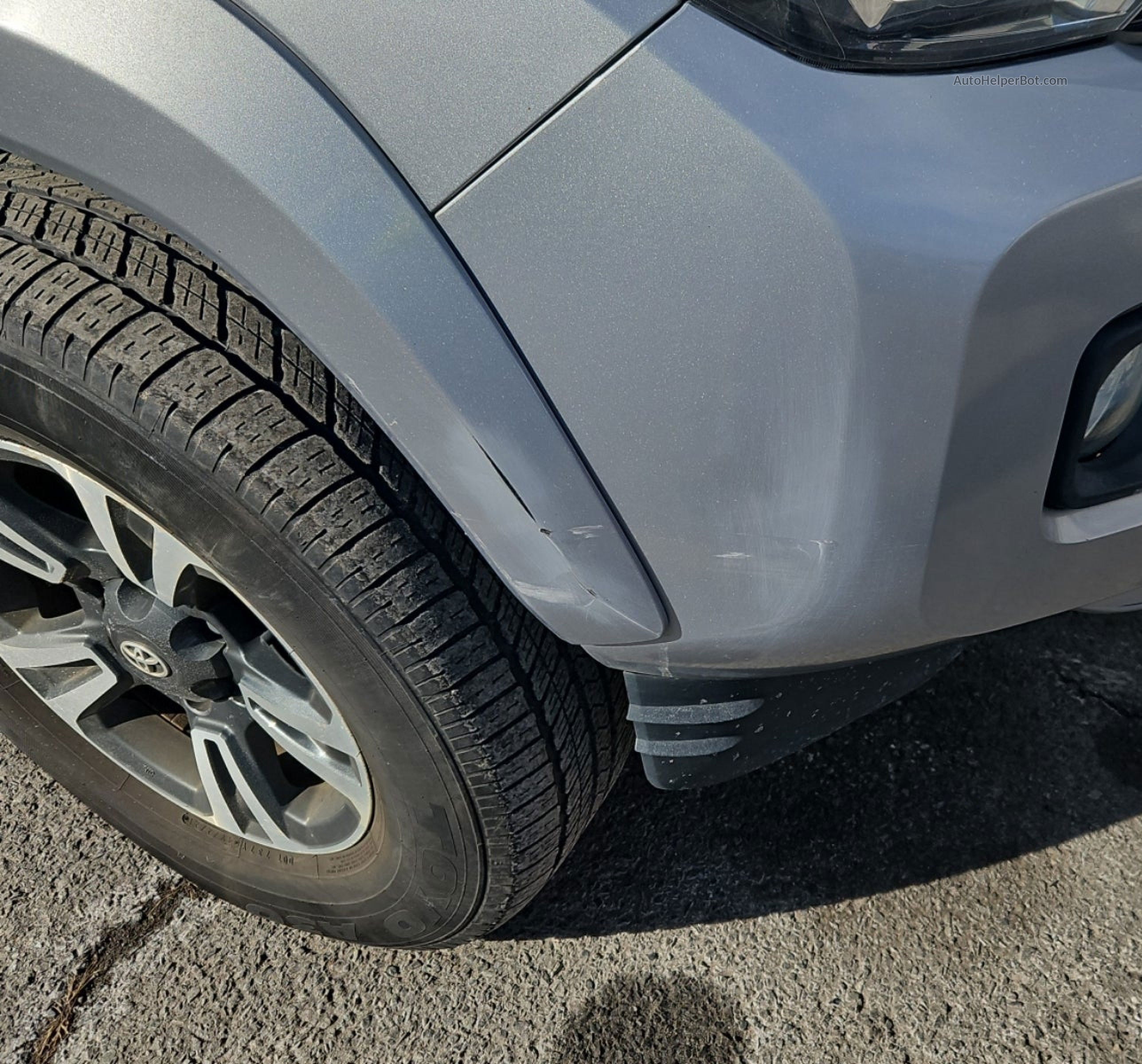 2017 Toyota Tacoma Trd Sport Серебряный vin: 3TMCZ5AN1HM099396