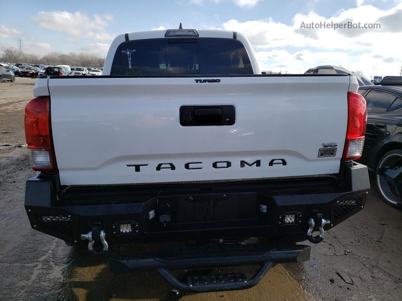 2017 Toyota Tacoma Double Cab White vin: 3TMCZ5AN1HM115242