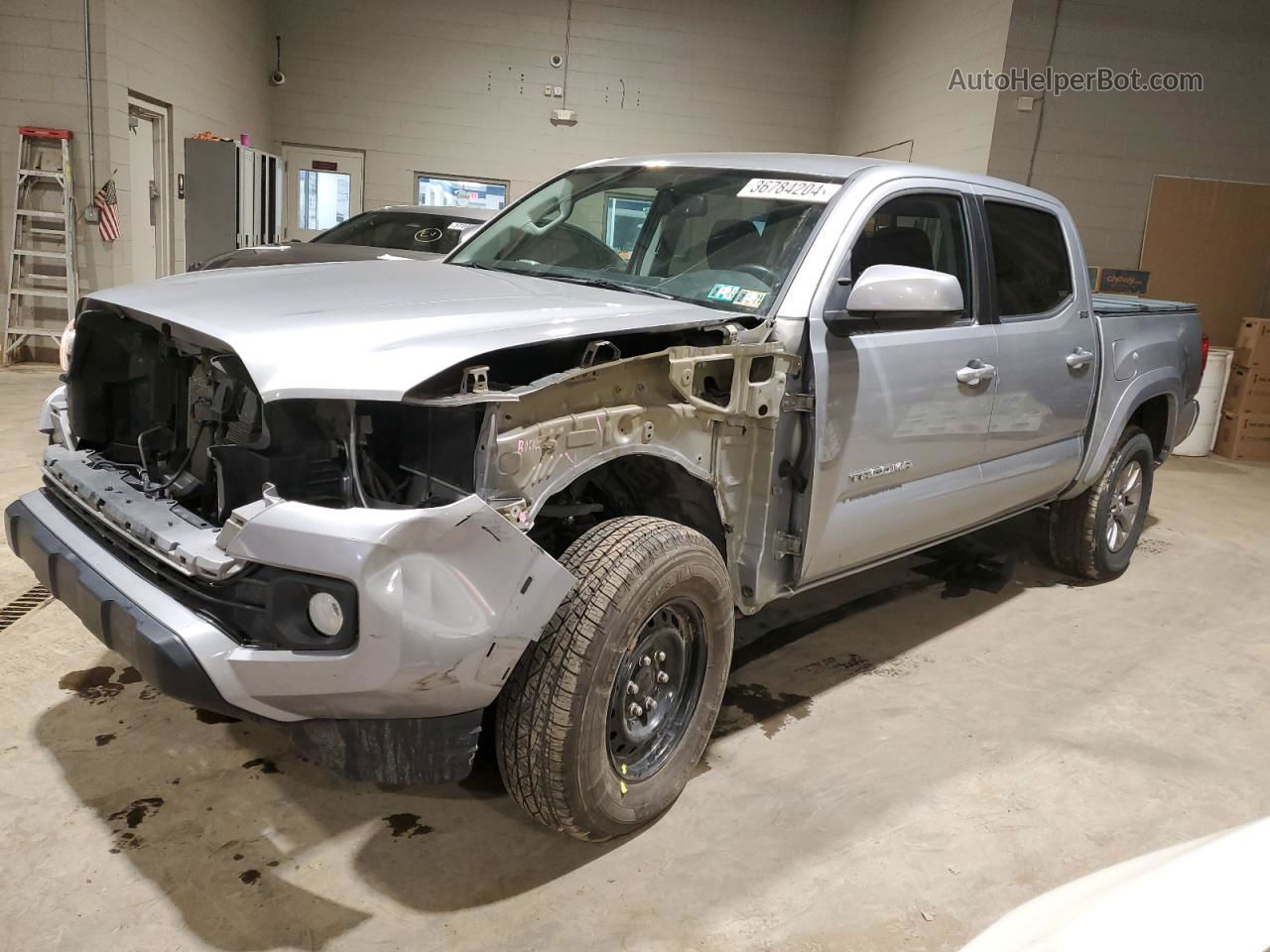 2017 Toyota Tacoma Double Cab Silver vin: 3TMCZ5AN1HM118397