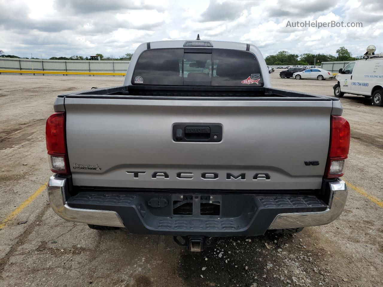 2019 Toyota Tacoma Double Cab Gray vin: 3TMCZ5AN1KM243620