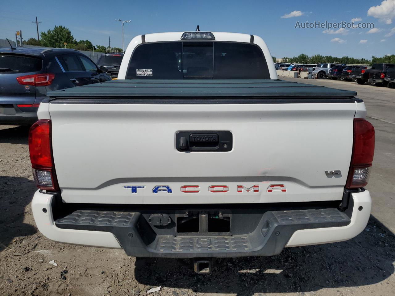 2019 Toyota Tacoma Double Cab White vin: 3TMCZ5AN3KM209355