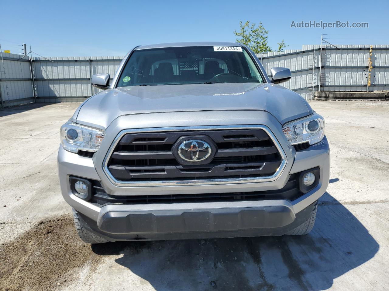 2019 Toyota Tacoma Double Cab Silver vin: 3TMCZ5AN3KM265196