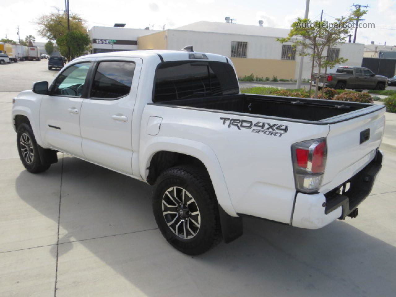 2020 Toyota Tacoma Double Cab White vin: 3TMCZ5AN3LM328587