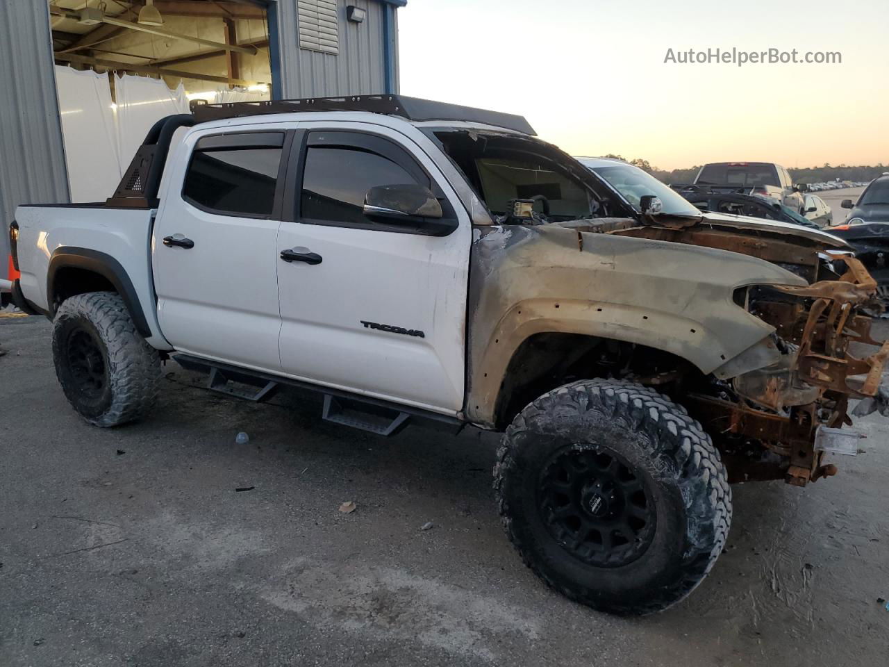 2020 Toyota Tacoma Double Cab White vin: 3TMCZ5AN4LM288603