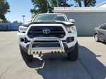 2017 Toyota Tacoma Double Cab White vin: 3TMCZ5AN5HM044692