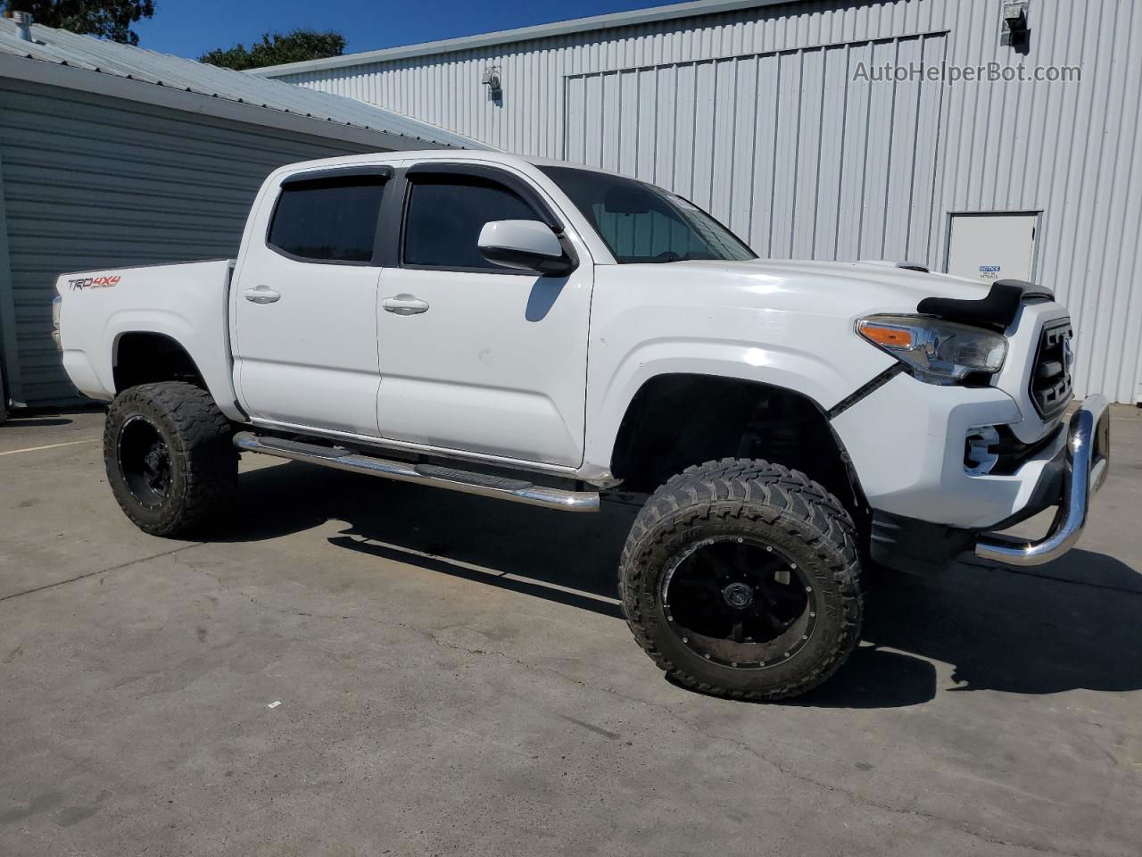 2017 Toyota Tacoma Double Cab White vin: 3TMCZ5AN5HM044692