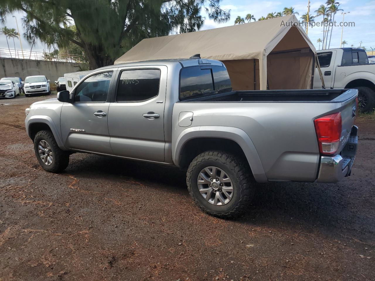 2017 Toyota Tacoma Double Cab Silver vin: 3TMCZ5AN5HM076042