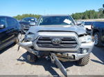 2019 Toyota Tacoma 4wd Sr/sr5/trd Sport Silver vin: 3TMCZ5AN5KM228263