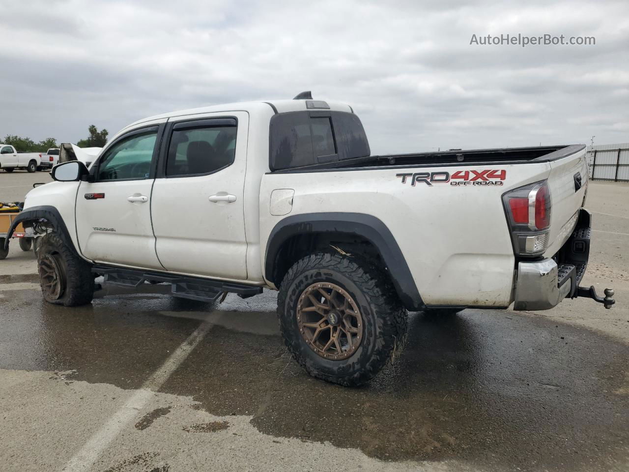 2020 Toyota Tacoma Double Cab White vin: 3TMCZ5AN5LM348470