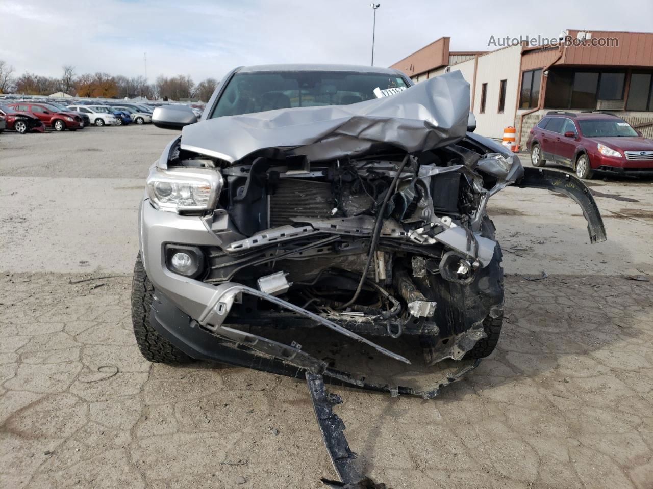 2020 Toyota Tacoma Double Cab Silver vin: 3TMCZ5AN5LM367911