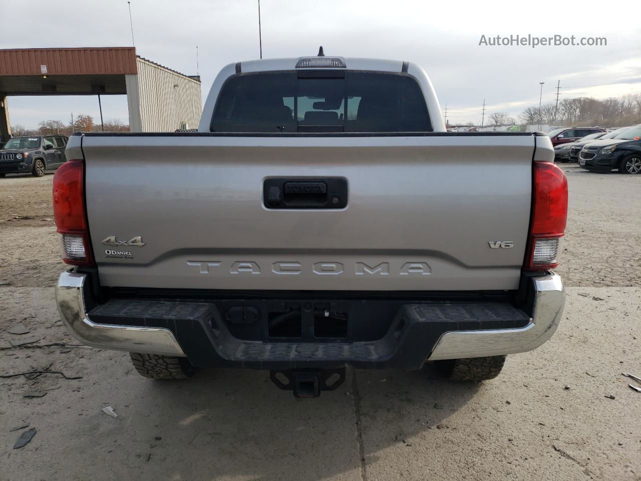 2020 Toyota Tacoma Double Cab Silver vin: 3TMCZ5AN5LM367911