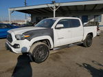 2017 Toyota Tacoma Double Cab Белый vin: 3TMCZ5AN6HM075188 Damage: Left Front Fender, Previous Repair, Substd Mismatch Color