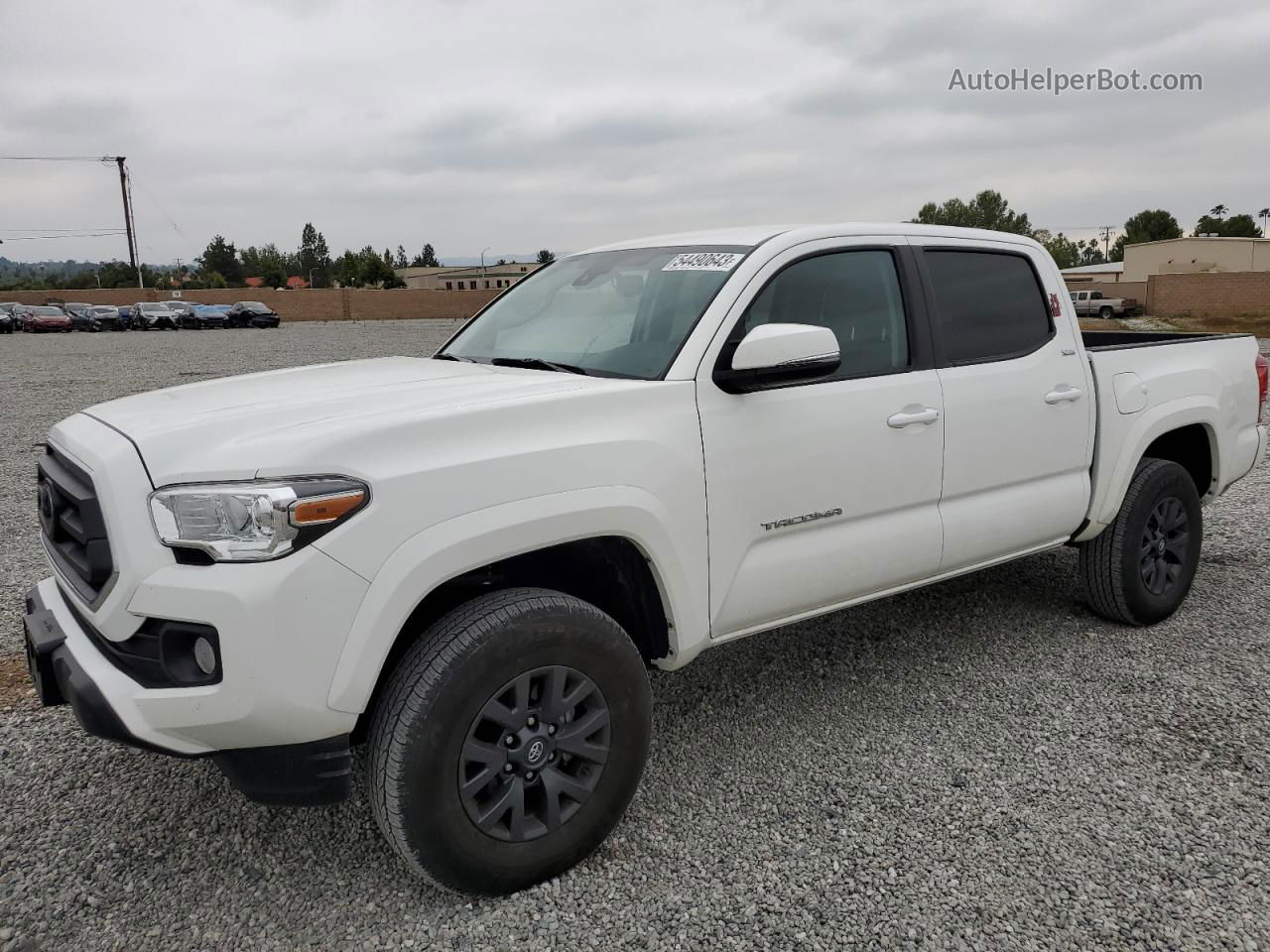 2021 Toyota Tacoma Double Cab White vin: 3TMCZ5AN6MM415806