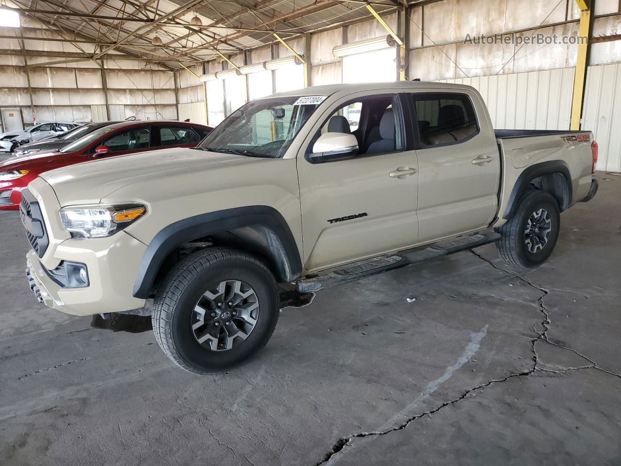 2017 Toyota Tacoma Double Cab Желто-коричневый vin: 3TMCZ5AN7HM091383