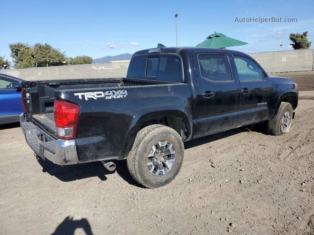 2017 Toyota Tacoma Double Cab Black vin: 3TMCZ5AN7HM111146