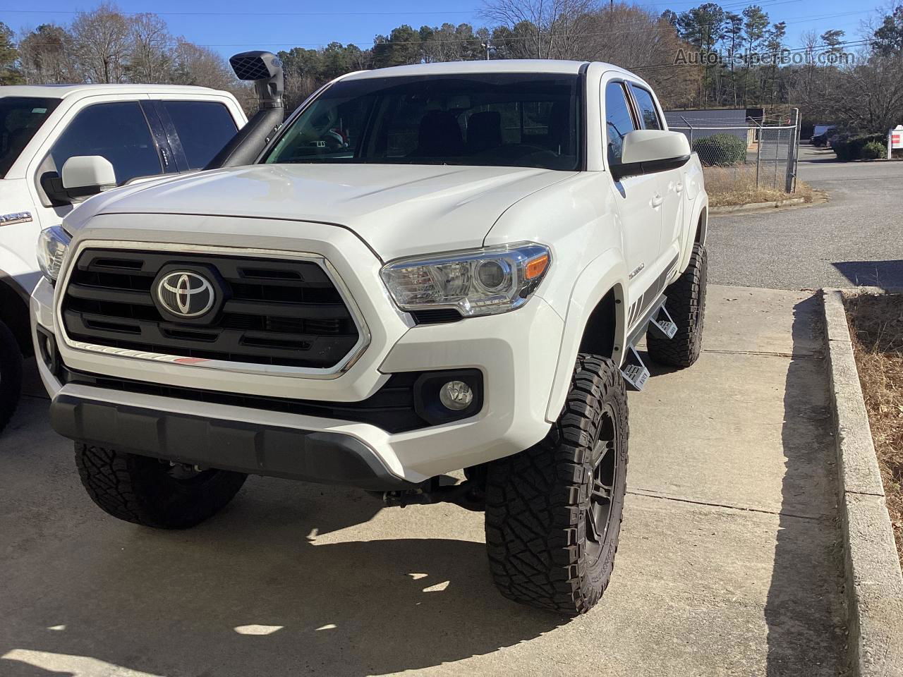 2019 Toyota Tacoma Double Cab White vin: 3TMCZ5AN7KM261135