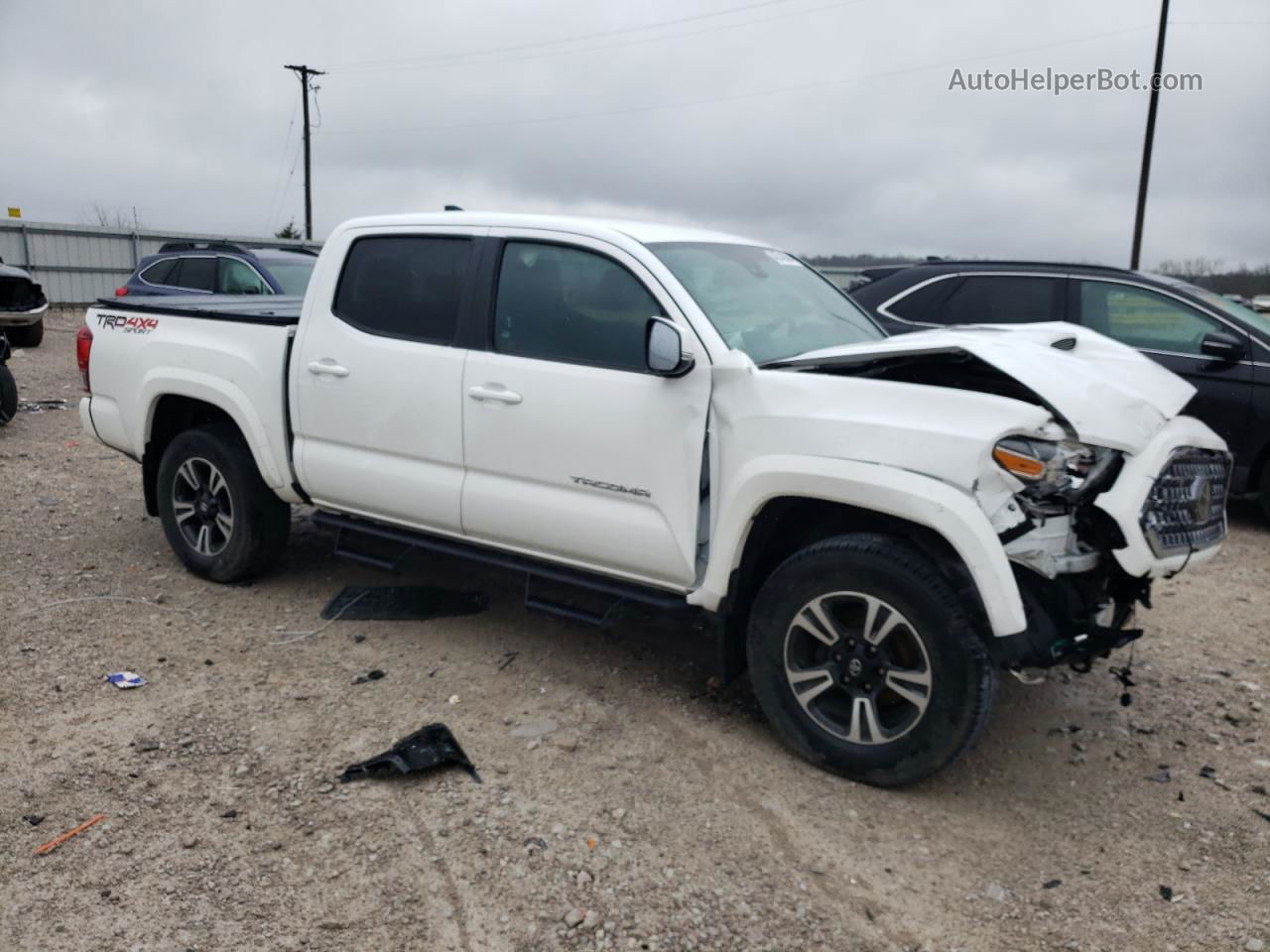 2019 Toyota Tacoma Double Cab White vin: 3TMCZ5AN8KM285203