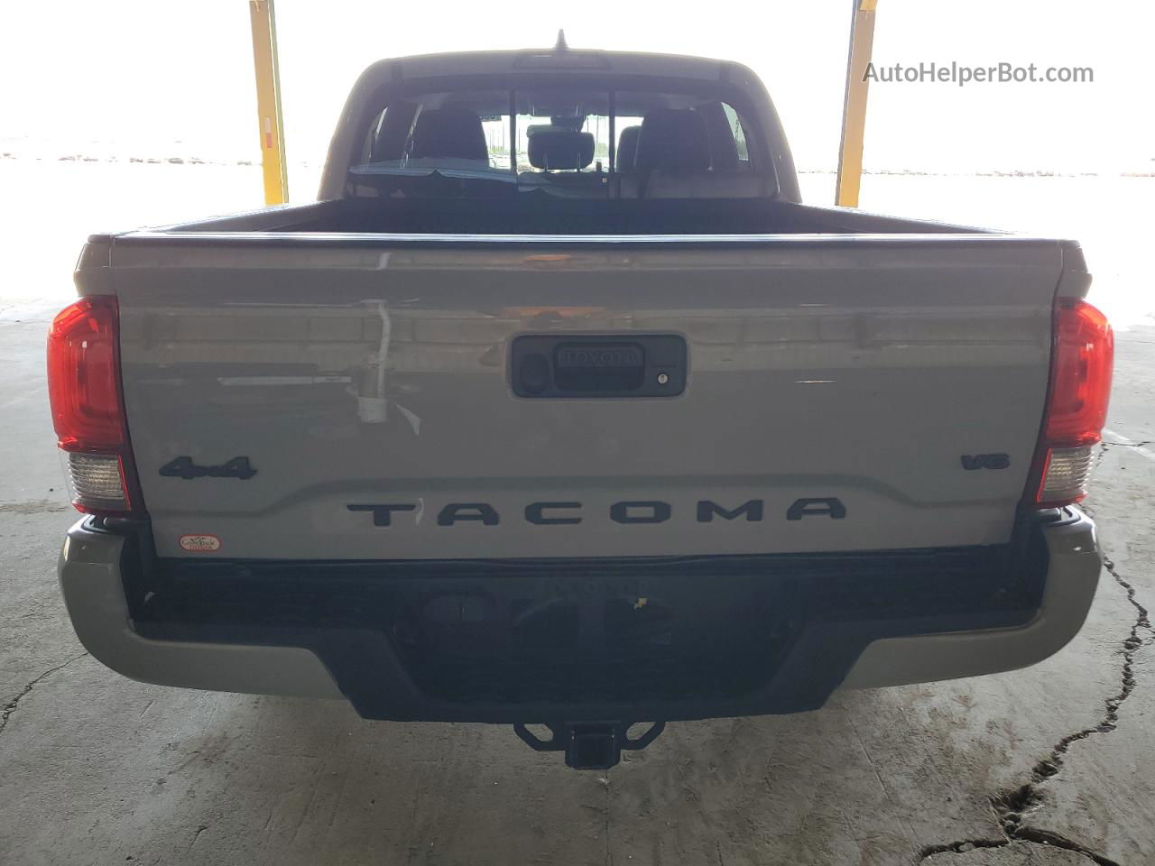 2020 Toyota Tacoma Double Cab Gray vin: 3TMCZ5AN8LM318816