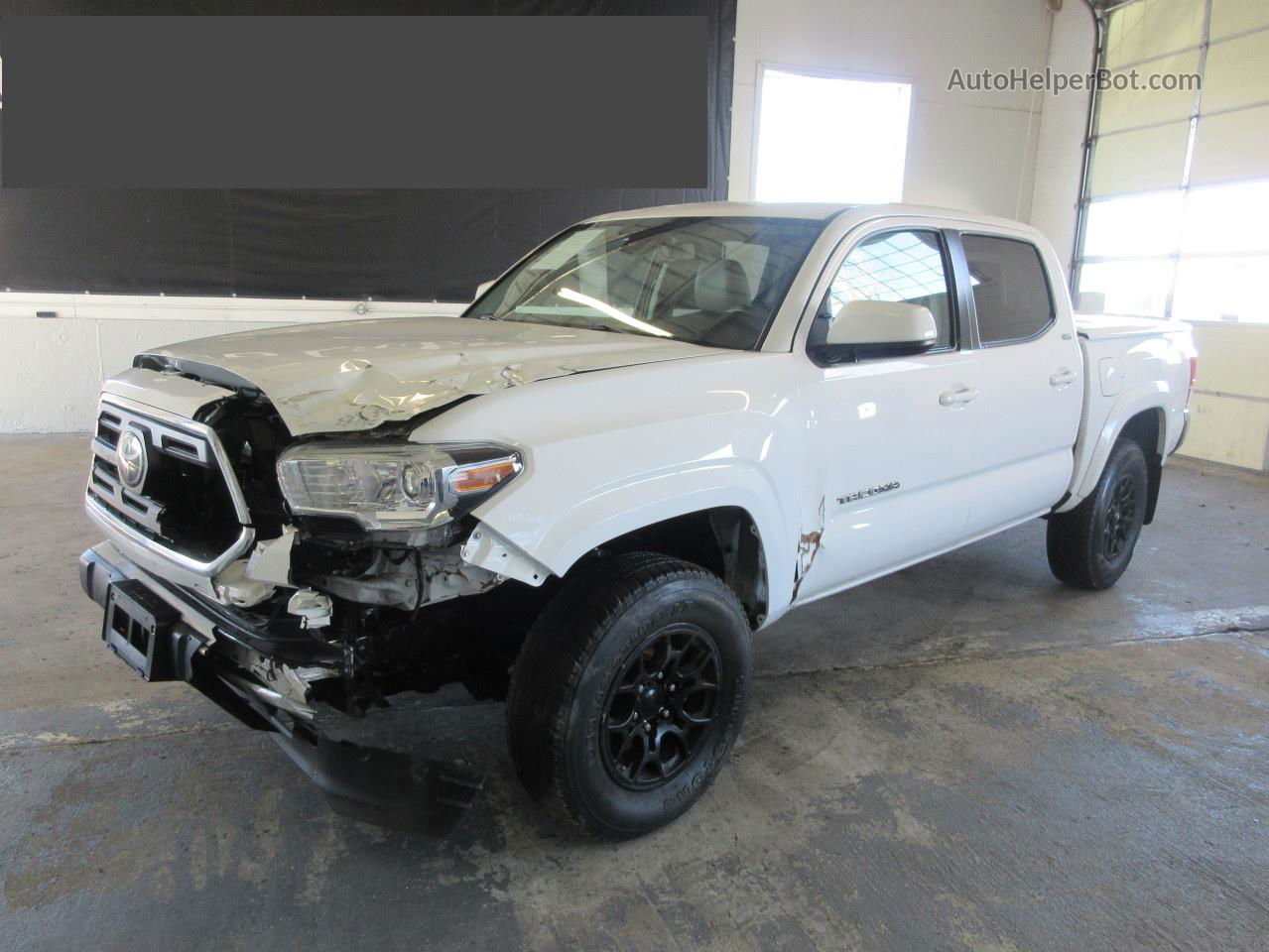 2019 Toyota Tacoma Double Cab White vin: 3TMCZ5AN9KM228296