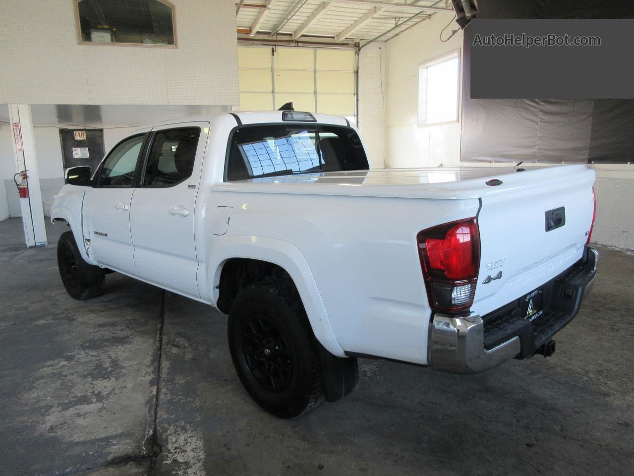 2019 Toyota Tacoma Double Cab White vin: 3TMCZ5AN9KM228296