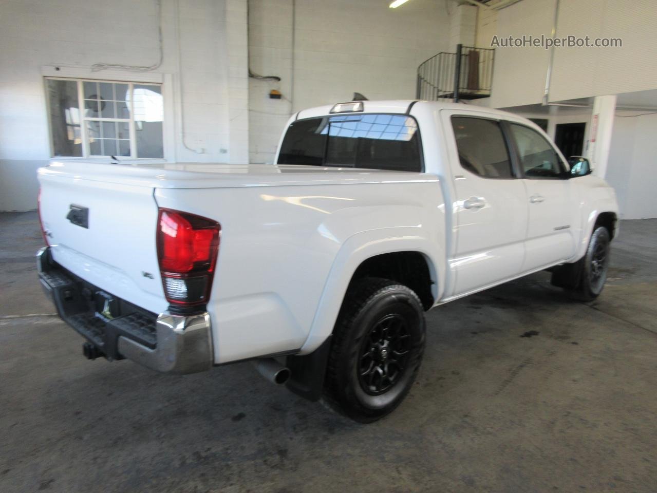 2019 Toyota Tacoma Double Cab White vin: 3TMCZ5AN9KM228296