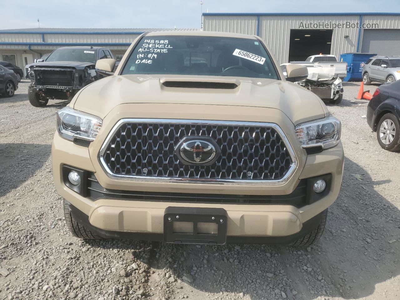 2019 Toyota Tacoma Double Cab Beige vin: 3TMDZ5BN2KM065736