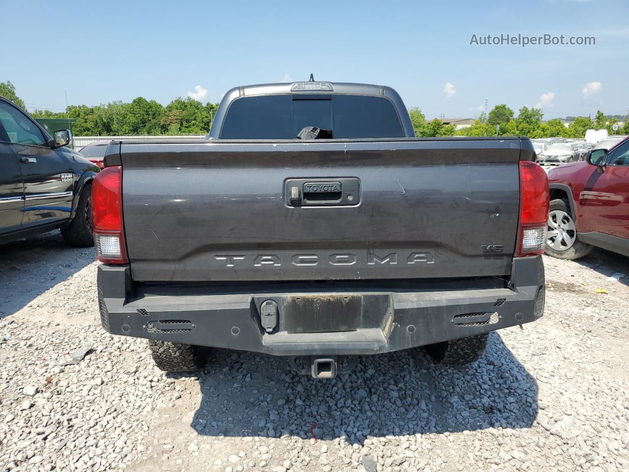 2019 Toyota Tacoma Double Cab Gray vin: 3TMDZ5BN2KM069365