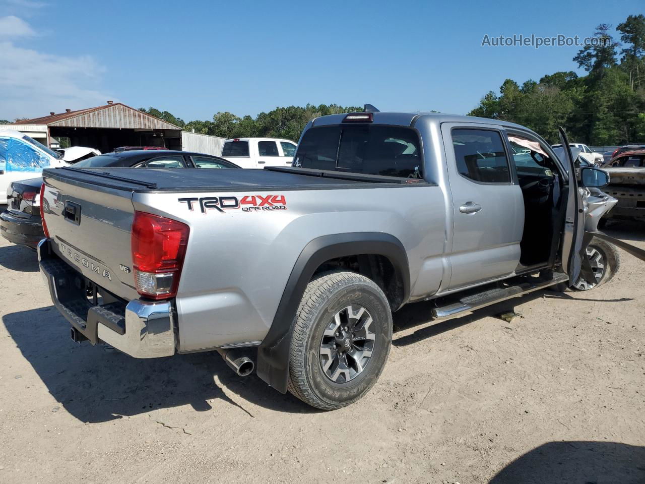 2017 Toyota Tacoma Double Cab Silver vin: 3TMDZ5BN3HM028431