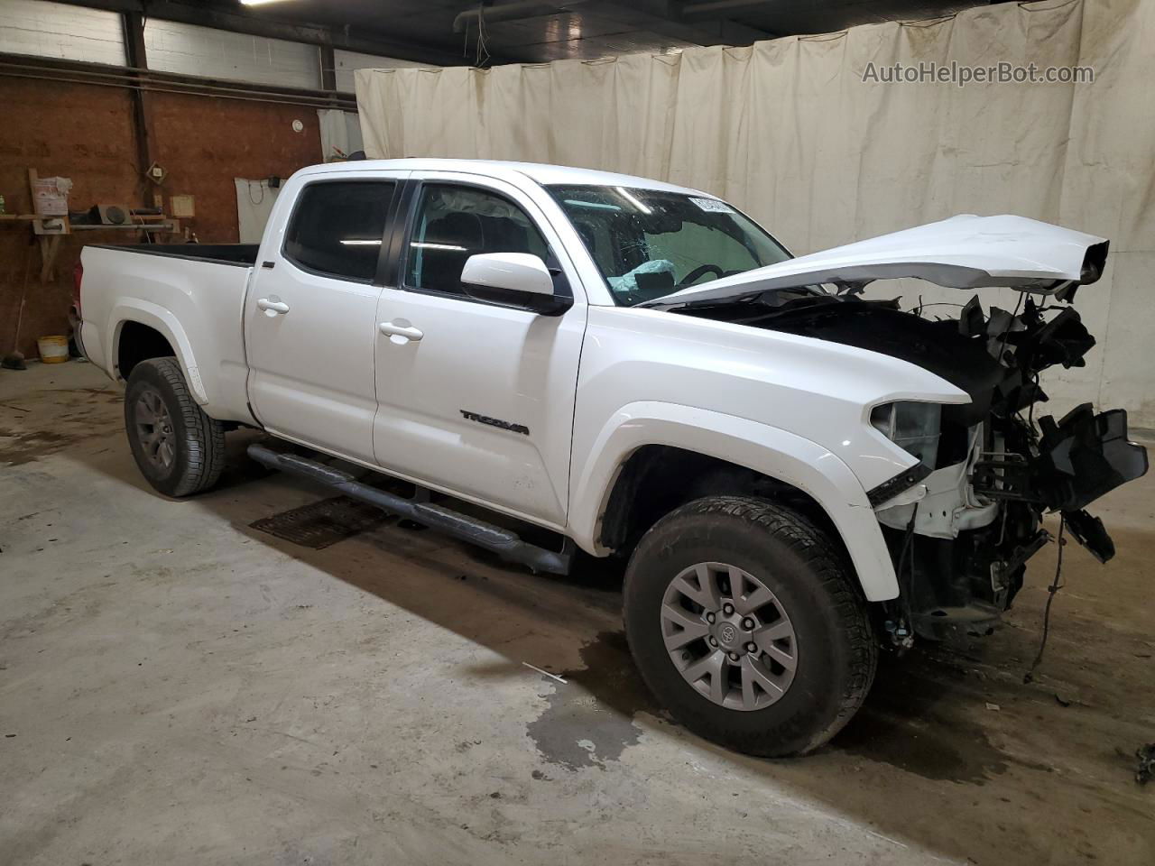 2017 Toyota Tacoma Double Cab White vin: 3TMDZ5BN8HM016601