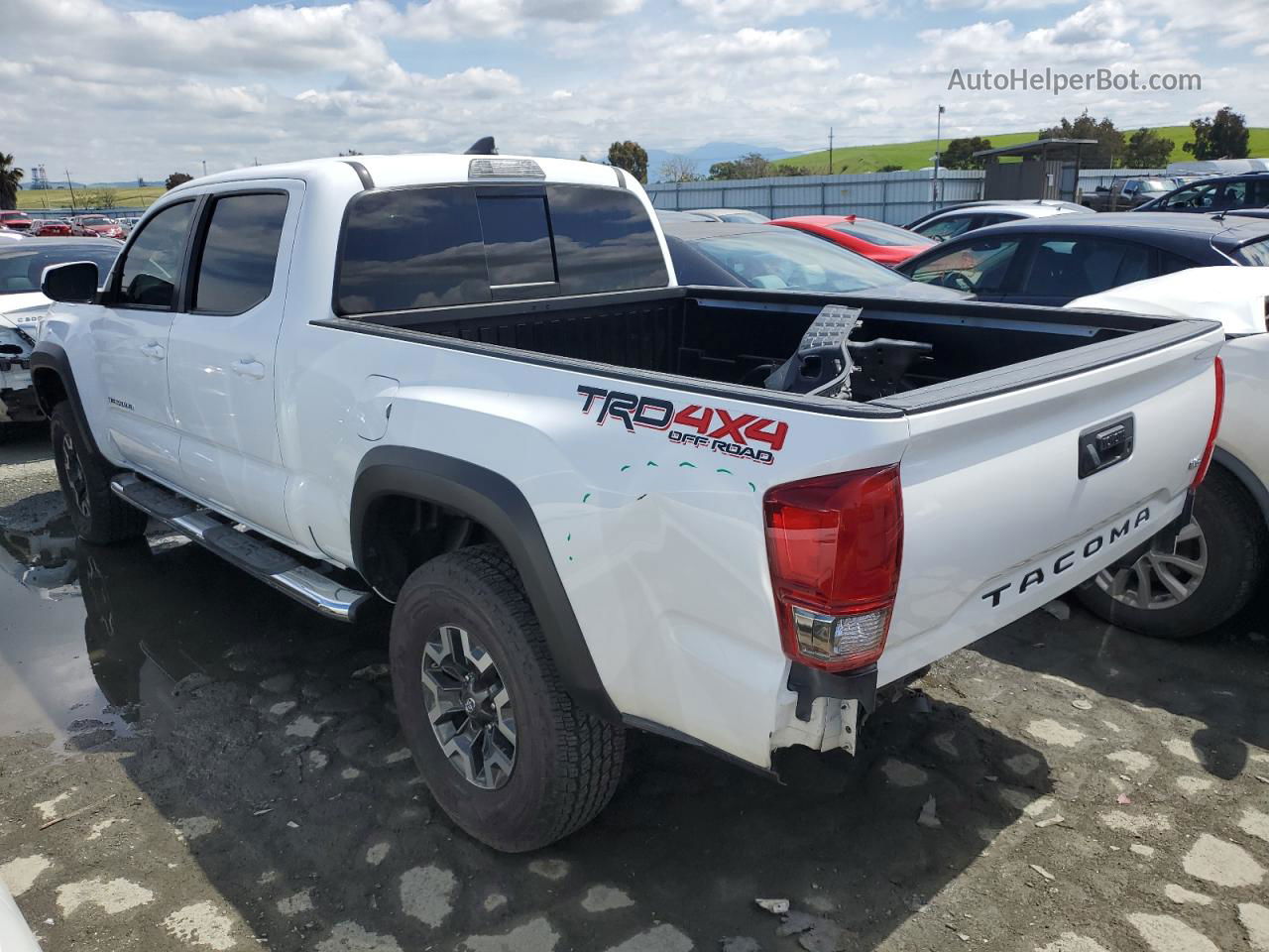 2017 Toyota Tacoma Double Cab White vin: 3TMDZ5BN8HM027257