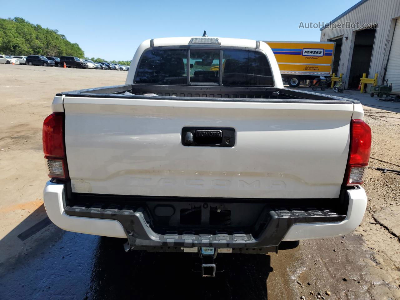 2021 Toyota Tacoma Double Cab White vin: 3TYAX5GN0MT015653