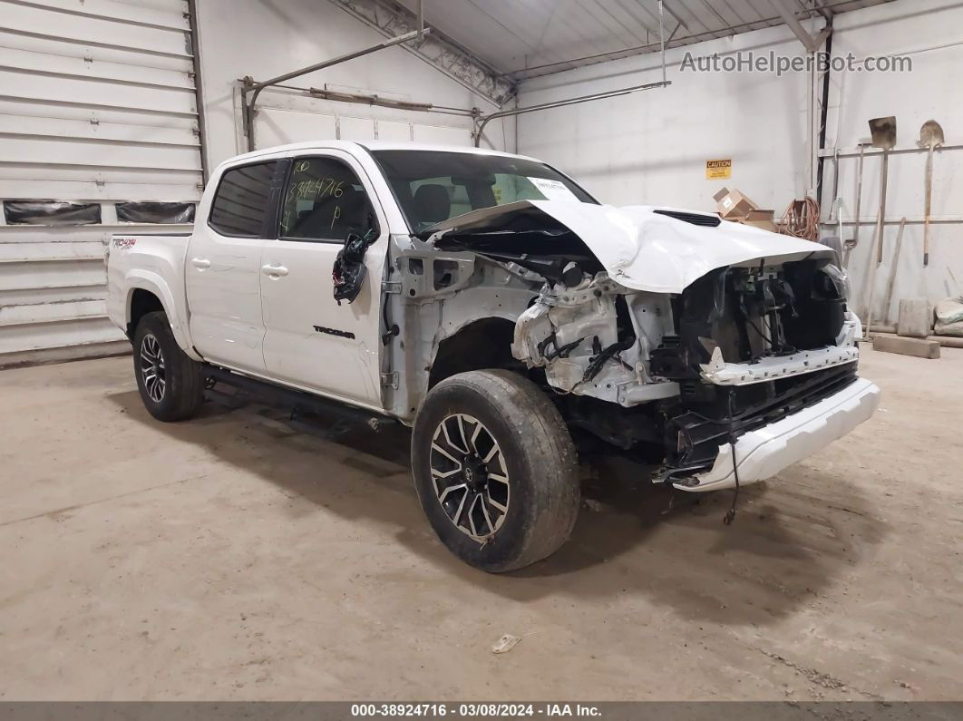 2021 Toyota Tacoma Trd Sport White vin: 3TYCZ5AN5MT027213