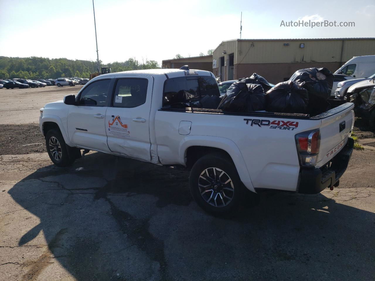 2021 Toyota Tacoma Double Cab White vin: 3TYDZ5BN8MT001367