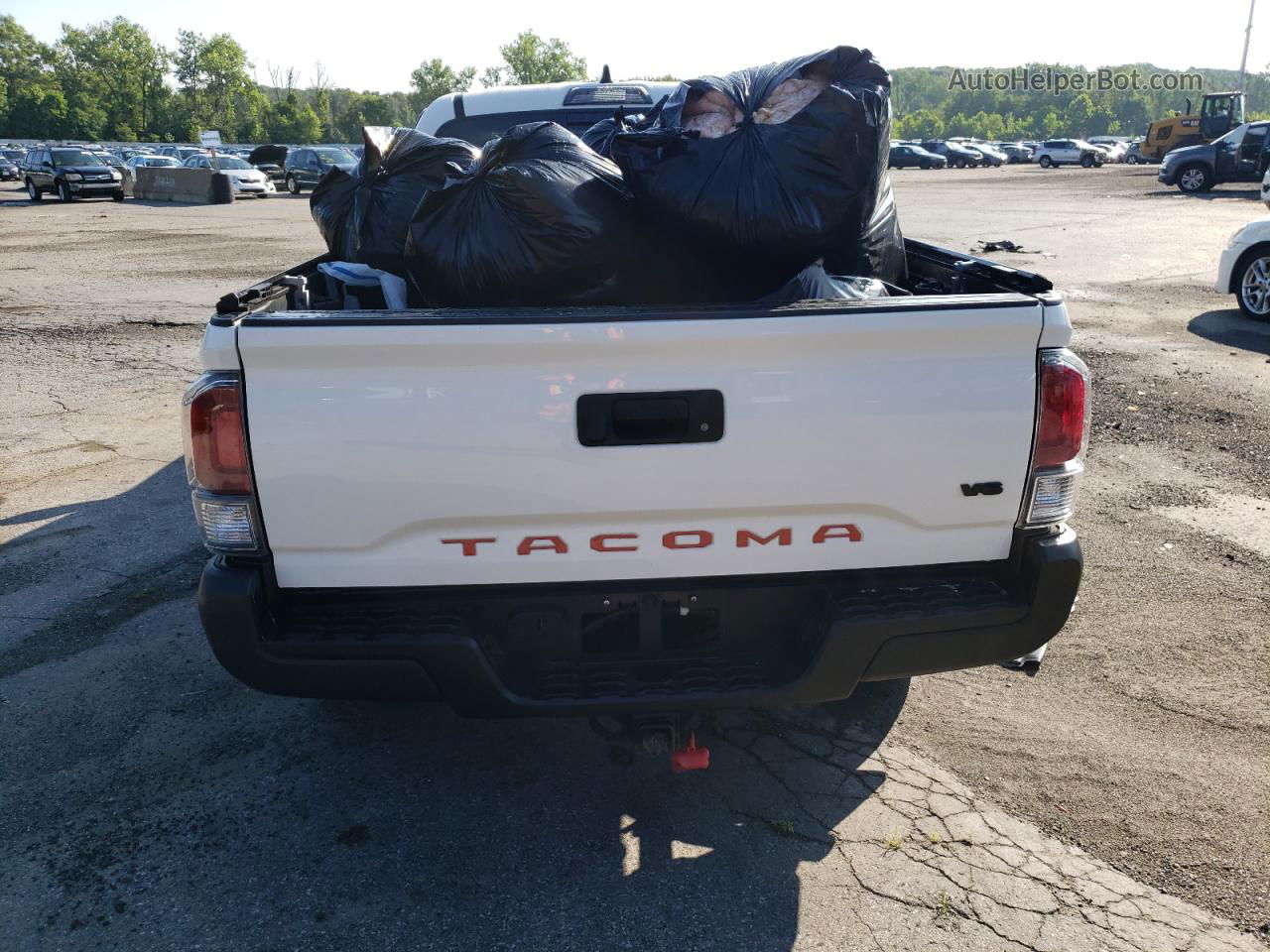 2021 Toyota Tacoma Double Cab White vin: 3TYDZ5BN8MT001367