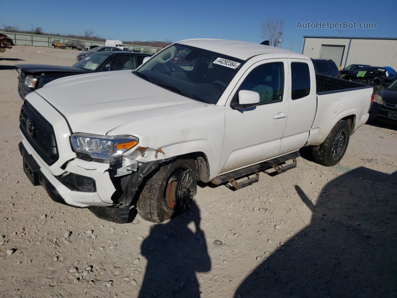 2021 Toyota Tacoma Access Cab White vin: 3TYRX5GN1MT013817