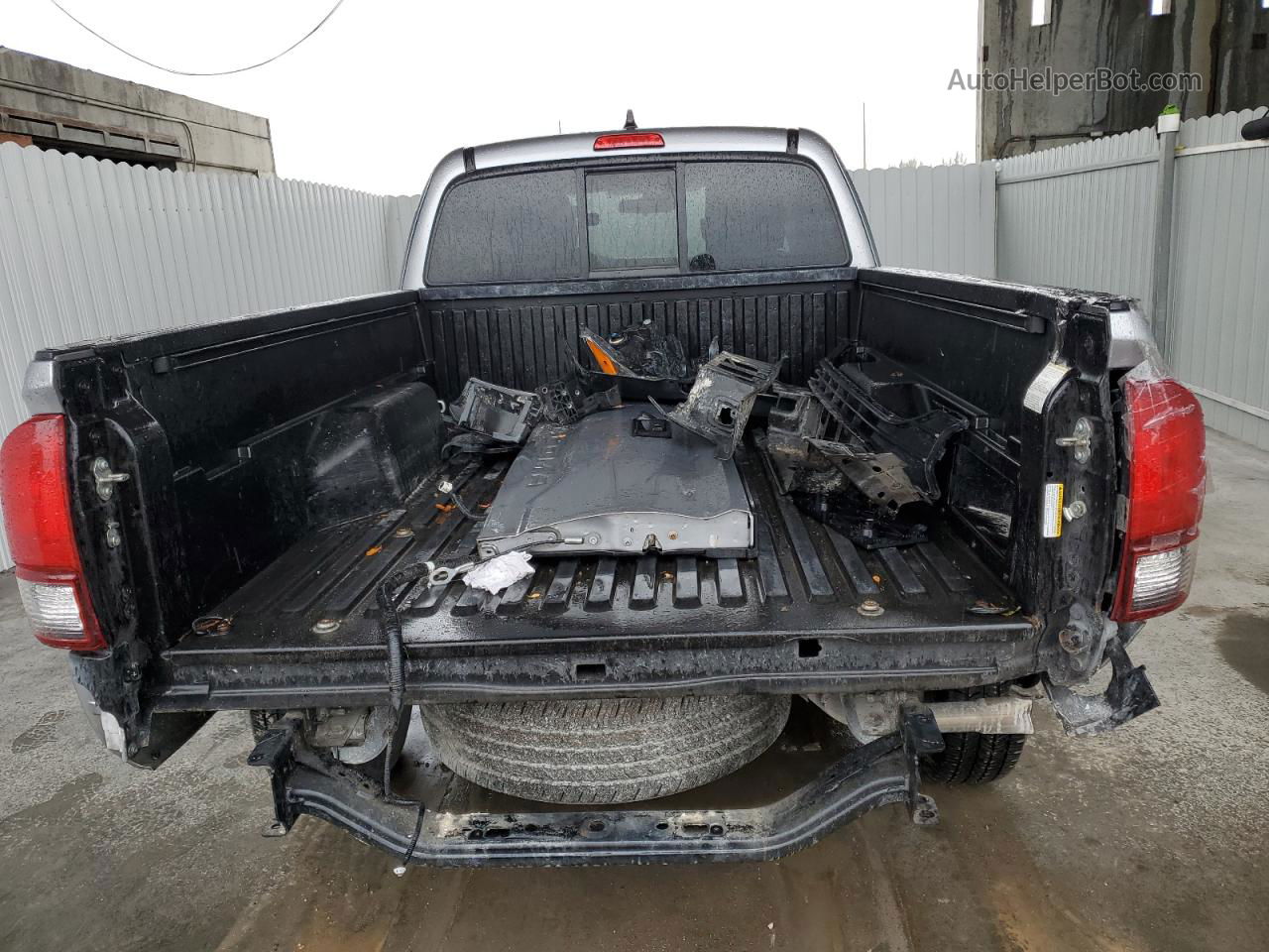 2021 Toyota Tacoma Access Cab Серебряный vin: 3TYRX5GN2MT029511