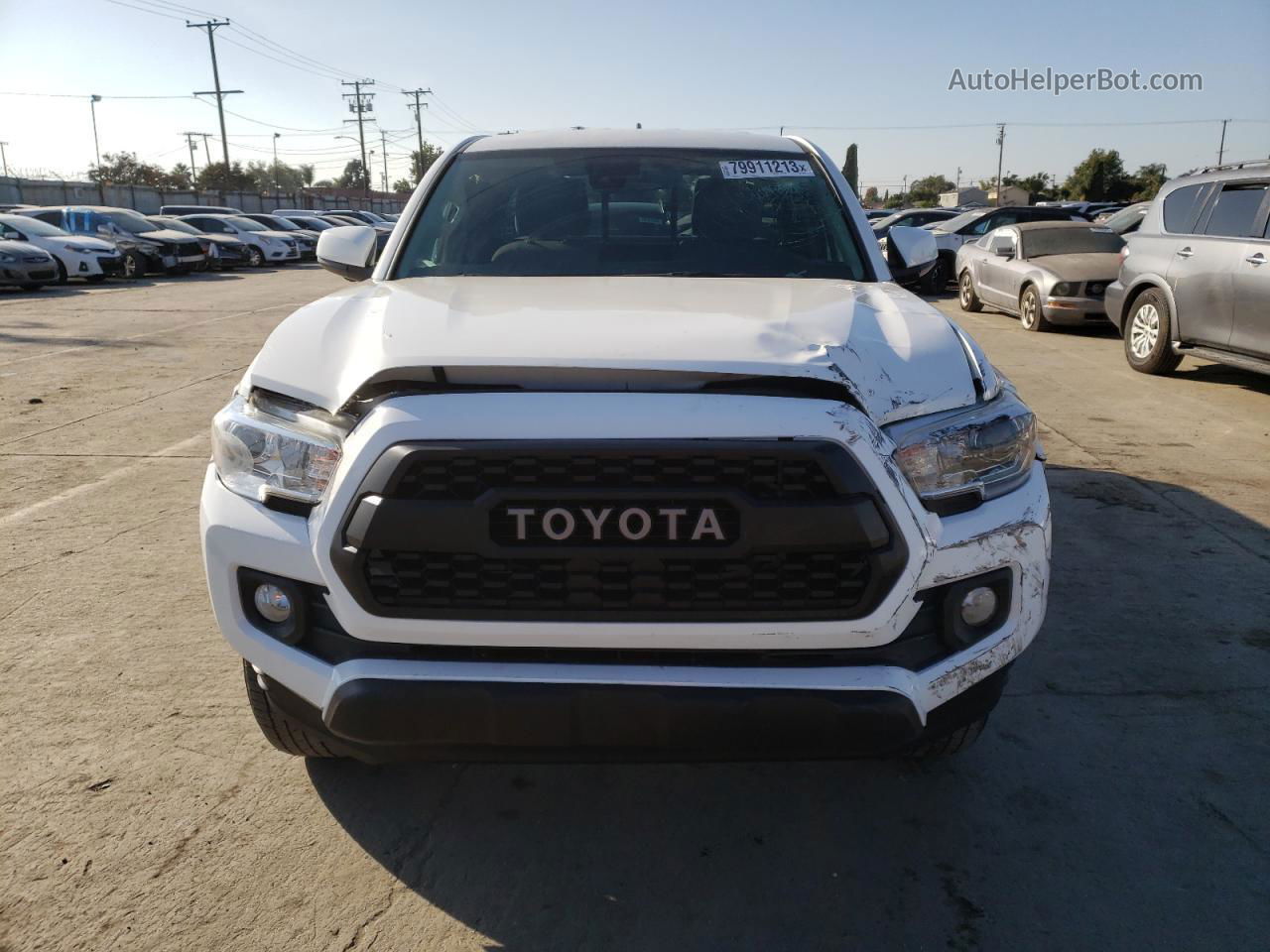 2021 Toyota Tacoma Access Cab White vin: 3TYRX5GN6MT008192