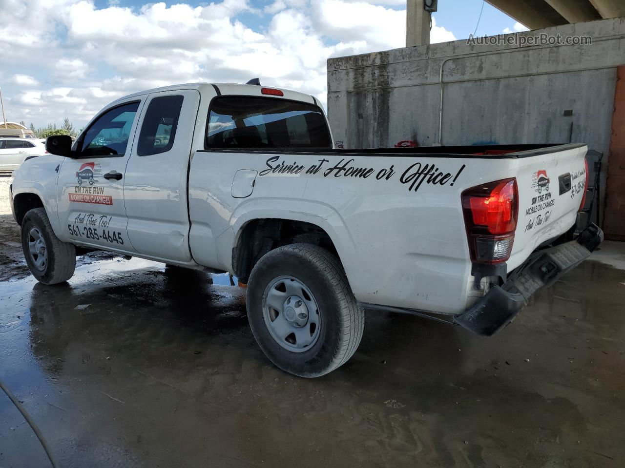 2021 Toyota Tacoma Access Cab White vin: 3TYRX5GN6MT013196