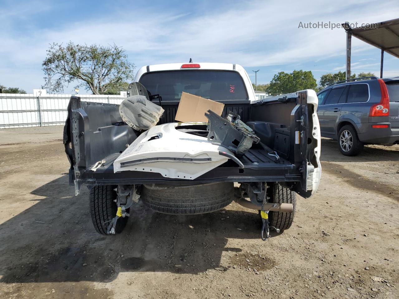 2020 Toyota Tacoma Access Cab White vin: 3TYRX5GN8LT000688