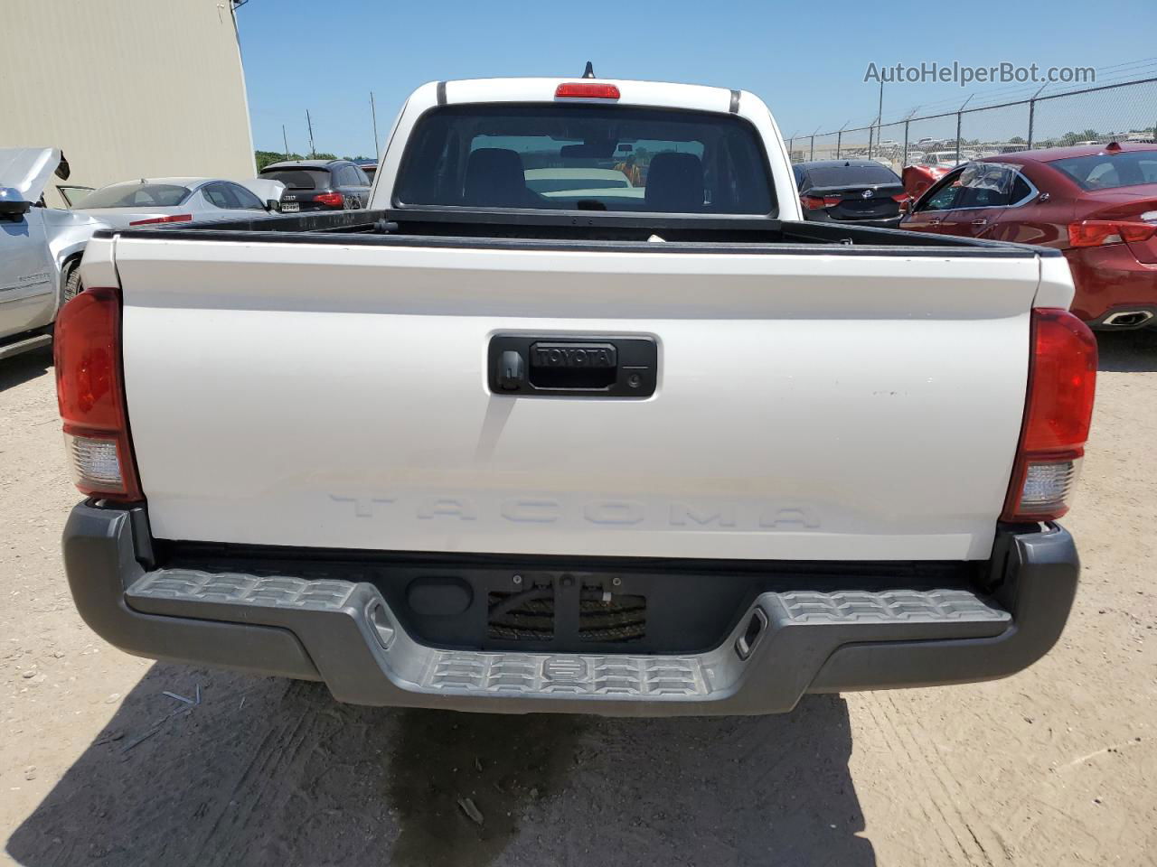 2020 Toyota Tacoma Access Cab White vin: 3TYRX5GNXLT000353