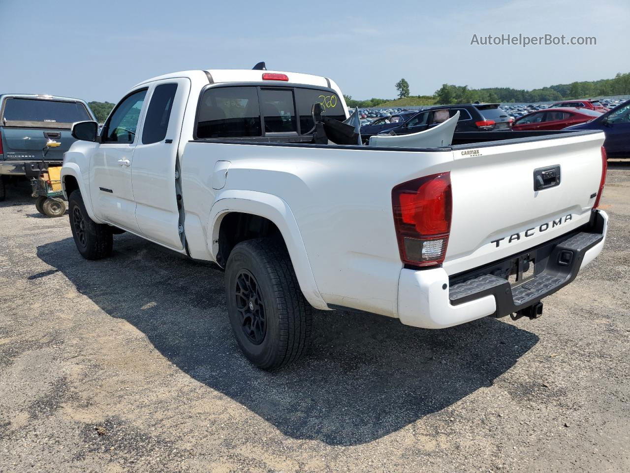 2020 Toyota Tacoma Access Cab White vin: 3TYRZ5CN0LT000054