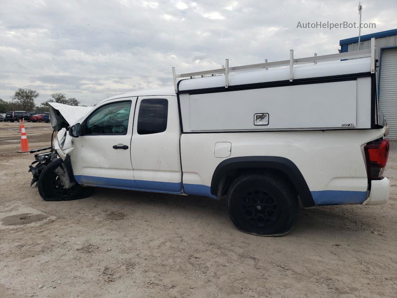 2021 Toyota Tacoma Access Cab White vin: 3TYRZ5CN2MT007802