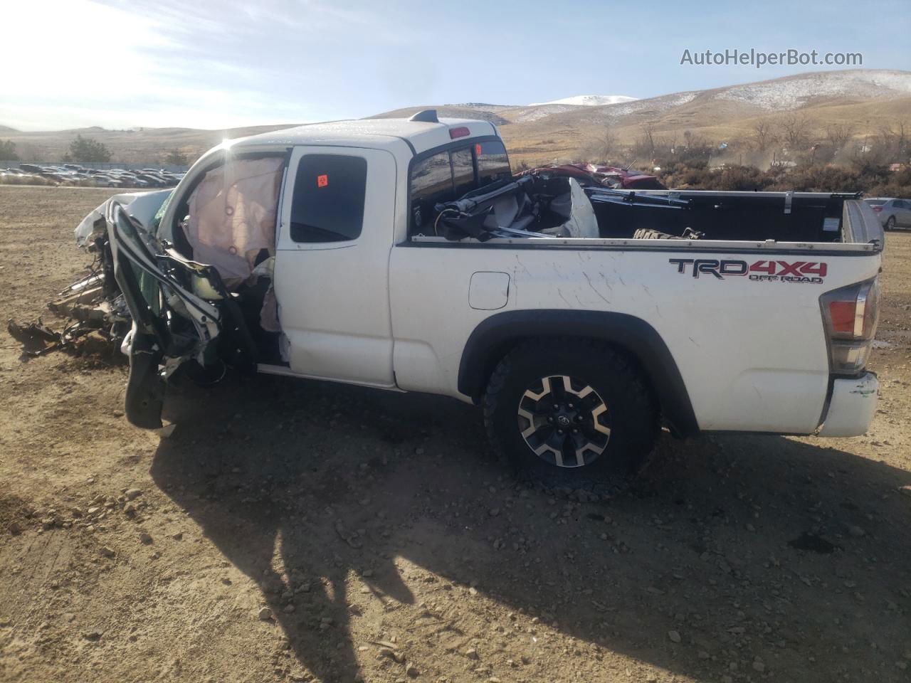 2021 Toyota Tacoma Access Cab White vin: 3TYSZ5AN7MT051511