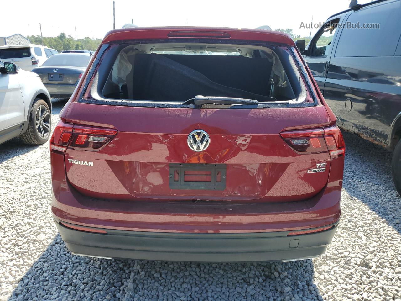 2018 Volkswagen Tiguan S Red vin: 3VV0B7AX0JM027536