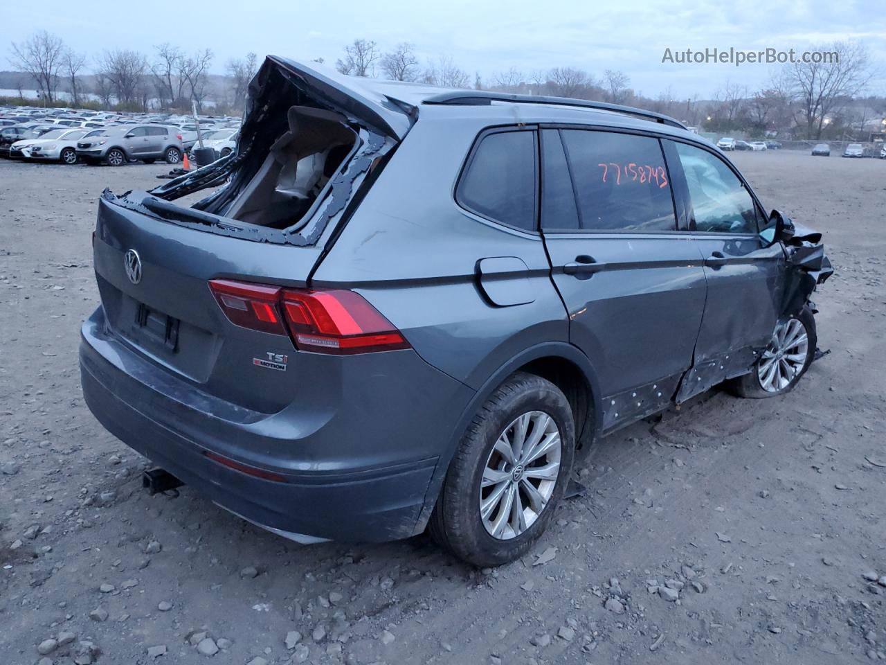 2018 Volkswagen Tiguan S Gray vin: 3VV0B7AX0JM054980