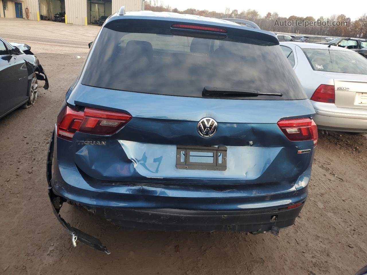 2019 Volkswagen Tiguan S Blue vin: 3VV0B7AX0KM097247