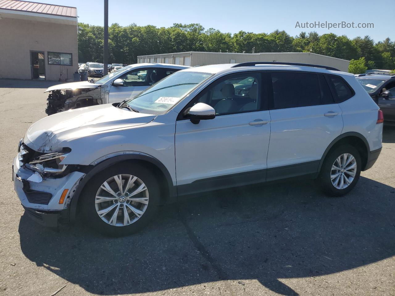 2018 Volkswagen Tiguan S White vin: 3VV0B7AX1JM067155